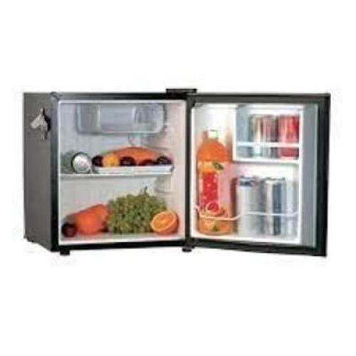DESCRIPTION: (1) MINI FRIDGE BRAND/MODEL: FRIGIDAIRE #EFR176 INFORMATION: BLACK RETAIL$: $129.99 SIZE: 1.6 CU FT QTY: 1