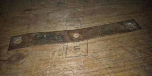(8) - 3 HOLE STAKE BARS