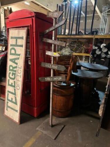 DECORATIVE SIGN POST