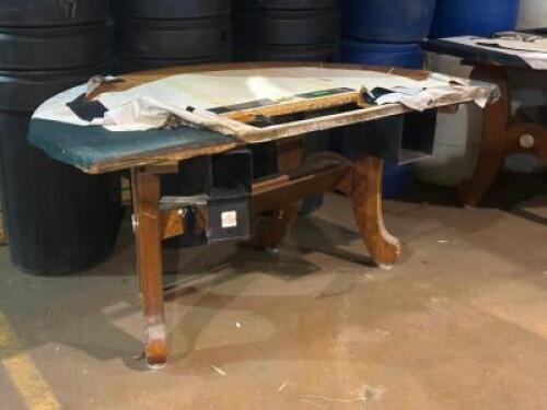 CASINO POKER TABLE