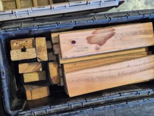 TOTE OF WOOD PIECES