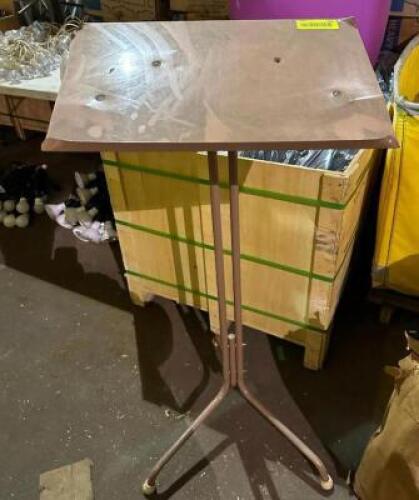 METAL MUSIC STAND