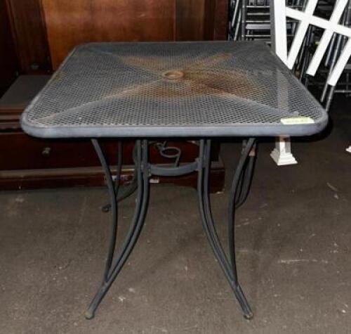 30" METAL PATIO TABLE