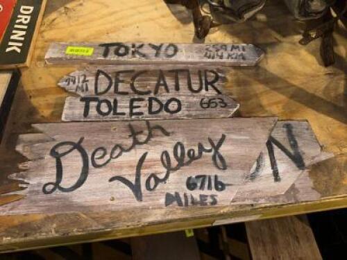 ASSORTED LOCATION SIGNS