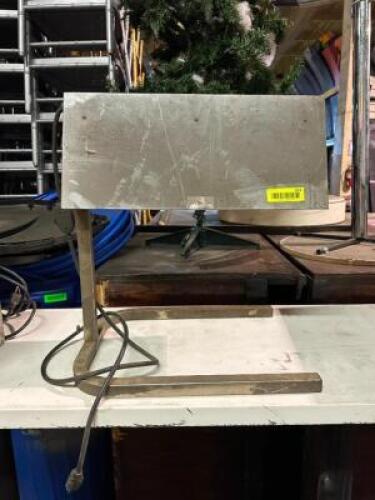 FOOD WARMING HEAT LAMP
