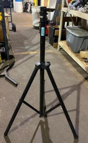 (2) SPEAKER STANDS