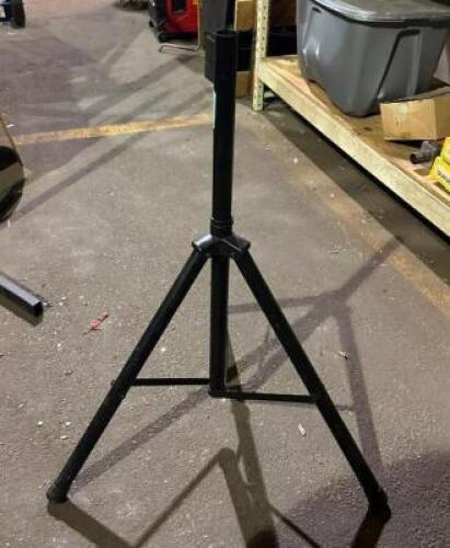 (2) SPEAKER STANDS