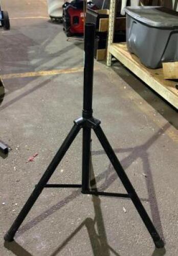 (2) SPEAKER STANDS