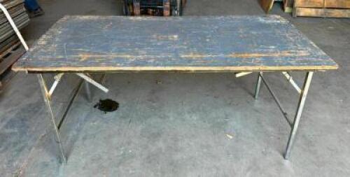 (14) STAGE PLATFORMS