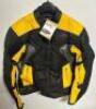 DESCRIPTION BLACK AND YELLOW LEATHER RIDING JACKET. BRAND / MODEL: JD IMPORTS MBJ-016 ADDITIONAL INFORMATION NEW W/ PACKAGING SIZE LARGE LOCATION BAY