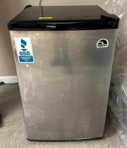 IGLOO MINI FRIDGE