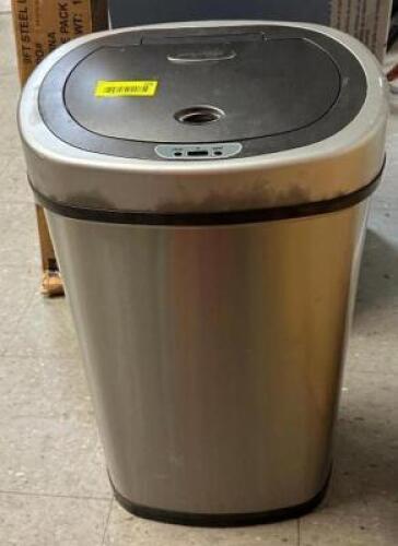 MOTION SENSOR TRASH CAN