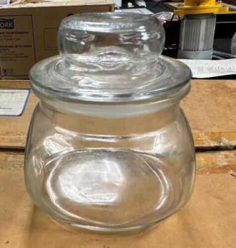 (6)- SEALABLE GLASS JARS