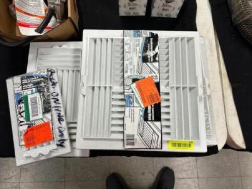 ASSORTED WHITE AIR VENTS