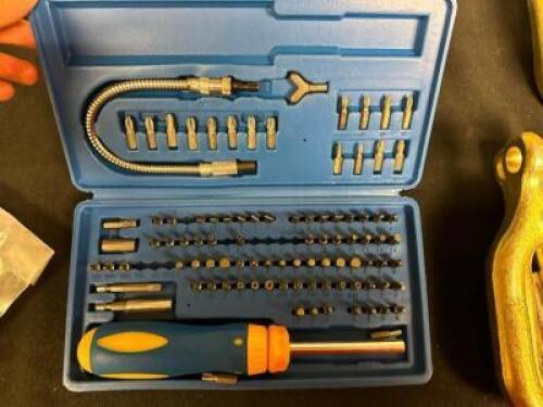 SCREWDRIVER SET WITH BITS