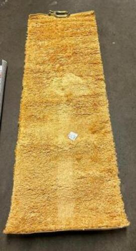 2'2"X6'5" YELLOW RUNNER RUG
