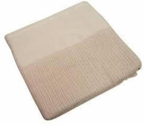 DESCRIPTION: (5) THERMAL BLANKETBRAND/MODEL: R & R TEXTILE #5TAC7INFORMATION: BEIGE, COTTON FABRICSIZE:&nbsp;66" X 90"RETAIL$: $31.89 EAQTY: 5