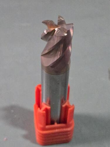 DESCRIPTION: (1) SOLID CARBIDE SQ END MILL BRAND/MODEL: FULLERTON 37655 SIZE: 5/8" DIA RETAIL$: $167.99 QTY: 1