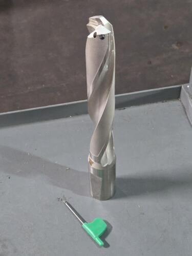 DESCRIPTION: (1) REPLACEABLE TIP DRILL BRAND/MODEL: GUHRING 72306095 SIZE: 27.5-29.5mm DIA RETAIL$: $579.44 QTY: 1