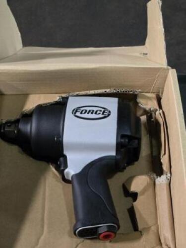 DESCRIPTION: (1) AIR IMPACT WRENCH BRAND/MODEL: SIOUX TOOLS 5075C SIZE: 3/4" DRIVE 5000 RPM 1,100 FT/LB RETAIL$: $660.12 QTY: 1