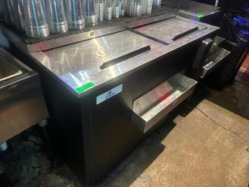 DESCRIPTION 50" TWO WELL HORIZONTAL BOTTLE BOX. ADDITIONAL INFORMATION 115 VOLT, 1 PHASE. ON AND WORKING. CONTENTS ARE NOT INCLUDED. LOCATION BACK BAR