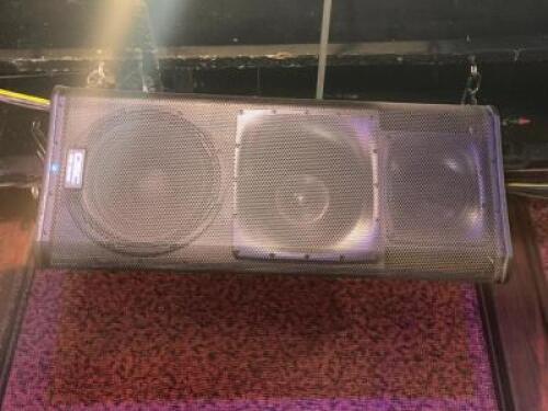 DESCRIPTION QSC KW153 15" ACTIVE 3-WAY POWERED LOUDSPEAKER. IN WORKING ORDER. BRAND / MODEL: QSC KW153 ADDITIONAL INFORMATION RETAILS NEW FOR $2000 LO