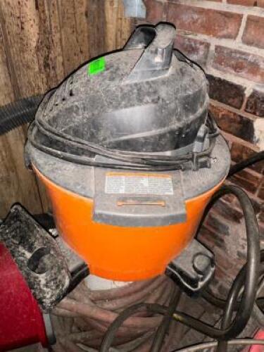 DESCRIPTION RIDGID 16 GALLON WET DRY SHOP VAC, ADDITIONAL INFORMATION UNTESTED. LOCATION OUTSIDE QTY 1