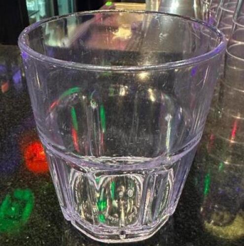 DESCRIPTION (60) PLASTIC ROCKS TUMBLERS. THIS LOT IS: SOLD BY THE PIECE LOCATION BACK BAR QTY 60