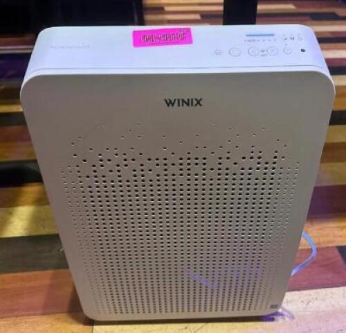 DESCRIPTION AIR PURIFIER BRAND / MODEL: WINIX 3SEC ADDITIONAL INFORMATION RETAILS FOR $150 LOCATION BACK BAR QTY 1