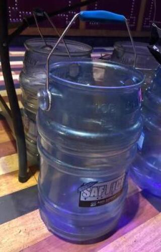 DESCRIPTION (2) SAN JAMAR ICE BUCKETS. THIS LOT IS: SOLD BY THE PIECE LOCATION BACK BAR QTY 2