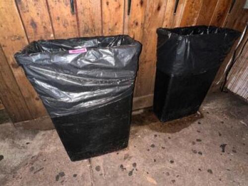 DESCRIPTION (2) 20 GALLON BAR SIDE TRASH CANS THIS LOT IS: SOLD BY THE PIECE LOCATION TIKI BAR QTY 2