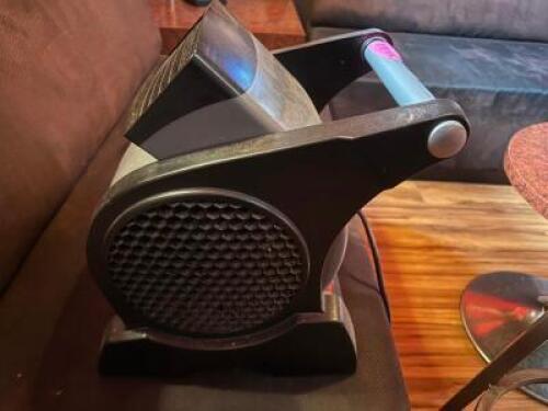 DESCRIPTION SMALL FLOOR BLOWER. LOCATION MAIN BAR QTY 1