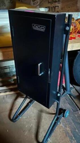 DESCRIPTION ROLL ABOUT VALLET PARKING KEY BOX LOCKER. LOCATION WAREHOUSE QTY 1