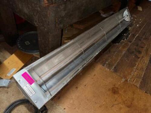 DESCRIPTION 48" INFRARED ELECTRIC HEAT LAMP LOCATION WAREHOUSE QTY 1