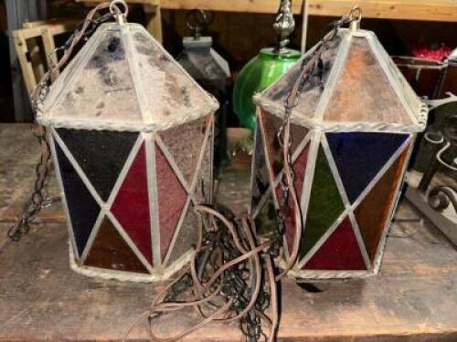 DESCRIPTION (2) VINTAGE LUCITE PENDANT LANTERN LIGHT FIXTURES. THIS LOT IS: SOLD BY THE PIECE LOCATION WAREHOUSE QTY 2