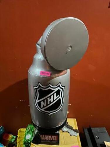 DESCRIPTION STANLEY CUP INFLATABLE W/ ASSORTED PINATAS THIS LOT IS: ONE MONEY LOCATION WAREHOUSE QTY 1