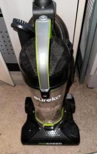 DESCRIPTION EUREKA VACUUM CLEANER BRAND / MODEL: EUREKA LOCATION OFFICE QTY 1