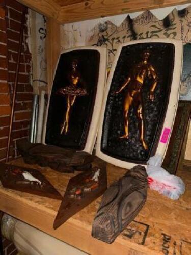 DESCRIPTION MEN'S AND WOMEN'S BATHROOM DOOR DECORATIONS, LOCATION WAREHOUSE QTY 1