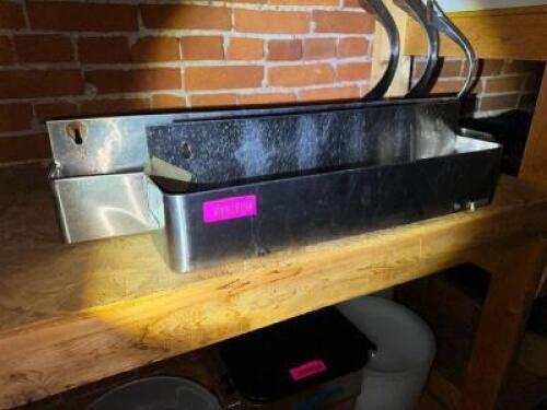 DESCRIPTION (2) STAINLESS SPEED RAILS THIS LOT IS: ONE MONEY LOCATION WAREHOUSE QTY 1