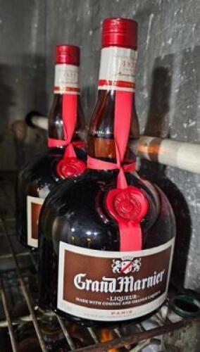 DESCRIPTION (2) BOTTLES OF GRAND MARNIER THIS LOT IS: SOLD BY THE PIECE LOCATION KITCHEN QTY 2