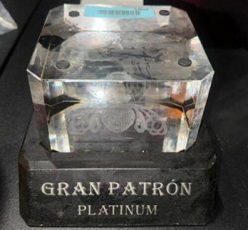 DESCRIPTION GRAN PATRON PLATINUM BOTTLE PRESENTER / GLORIFIER LOCATION BACK BAR QTY 1