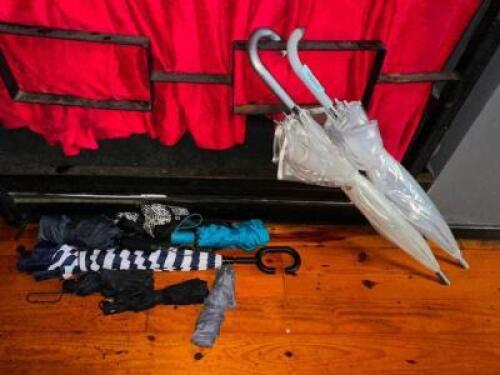 DESCRIPTION (1) LOT OF ASSORTED UMBRELLAS. THIS LOT IS: ONE MONEY LOCATION MAIN BAR QTY 1