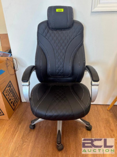 HIGH QUALITY ROLLING OFFICE CHAIR