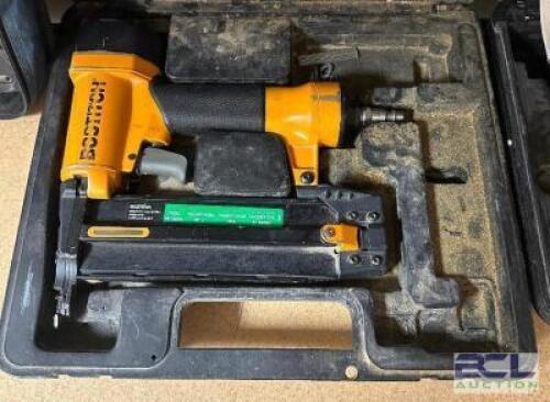PNEUMATIC STAPLER