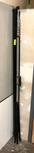DA-LIGHT 48" RETRACTABLE SCREEN W/ STAND