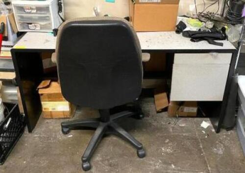 60" COMPOSITE WORK STATION W/ RIGHT HAND DRAWERS AND OFFICE CHAIR.
