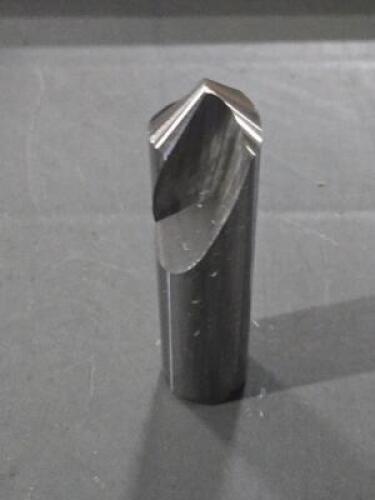DESCRIPTION: (2) SOLID CARBIDE SPOTTING DRILL BRAND/MODEL: ACCUPRO 89698856 SIZE: 90* 7/8" DIA RETAIL$: $215.25 QTY: 2