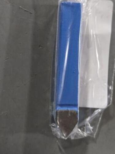 DESCRIPTION: (10) SOLID CARBIDE TIPPED SINGLE POINT TOOL BITS BRAND/MODEL: VC 02637247 SIZE: 3/8" SQ SHSANK RETAIL$: $150.80 QTY: 10