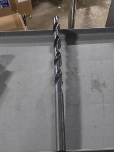 DESCRIPTION: (1) HSS EXTRA LENGTH DRILL BIT BRAND/MODEL: VC 01450600 SIZE: 15/16" DIA RETAIL$: $188.74 QTY: 1