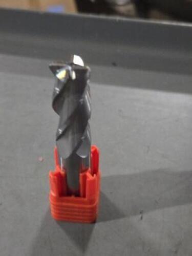 DESCRIPTION: (1) SOLID CARBIDE GP END MILL BRAND/MODEL: FULLERTON 32021 SIZE: 5/8" DIA RETAIL$: $169.78 QTY: 1
